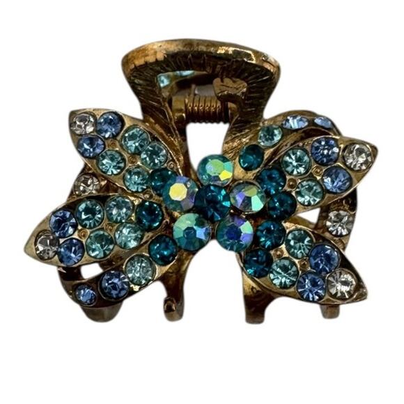 Golden Ocean Blooms: Floral Hair Clip Dotted with Blue Stone Whimsy - Picture 1 of 3